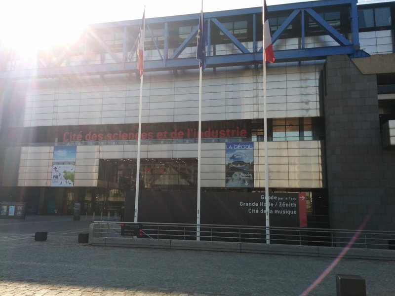 We are at the Cité de Sciences et de l'Industrie in Paris